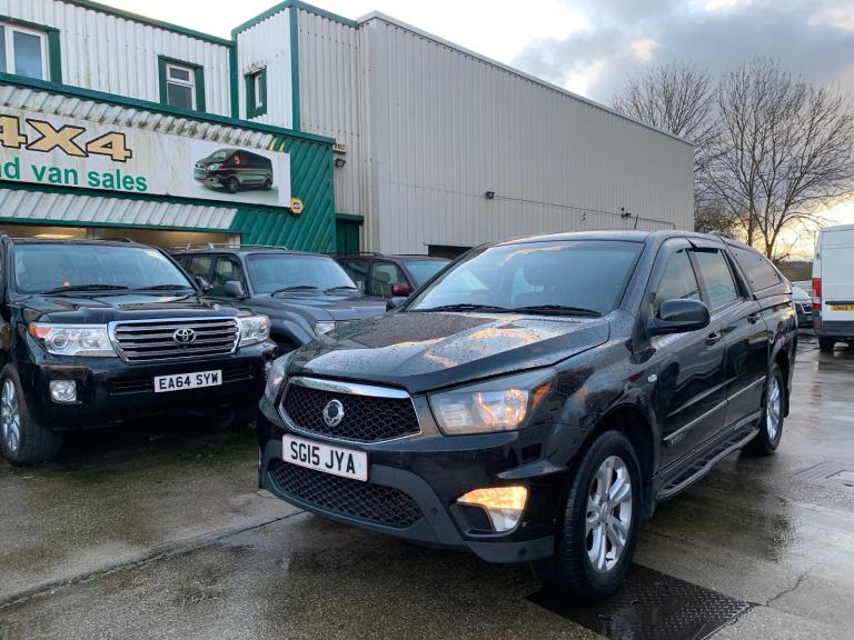 Ssangyong Korando Sports EX 2.0 TD MANUAL 4X4 PICK UP ISUZU/L200/NAVARA/HILUX