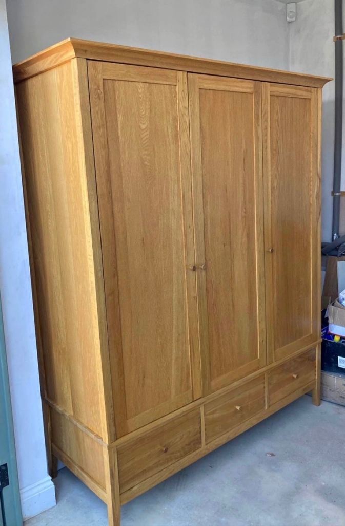 Willis and Gambier solid oak triple wardrobe, chest and tall boy, excellent condition
