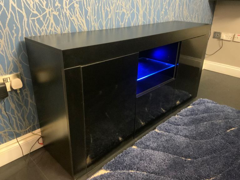 Sideboard TV Entertainment Unit black gloss 145cm long vvgc