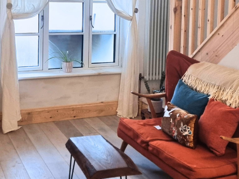 1BR Short term Rentals - Brighton (  6 Tower) 