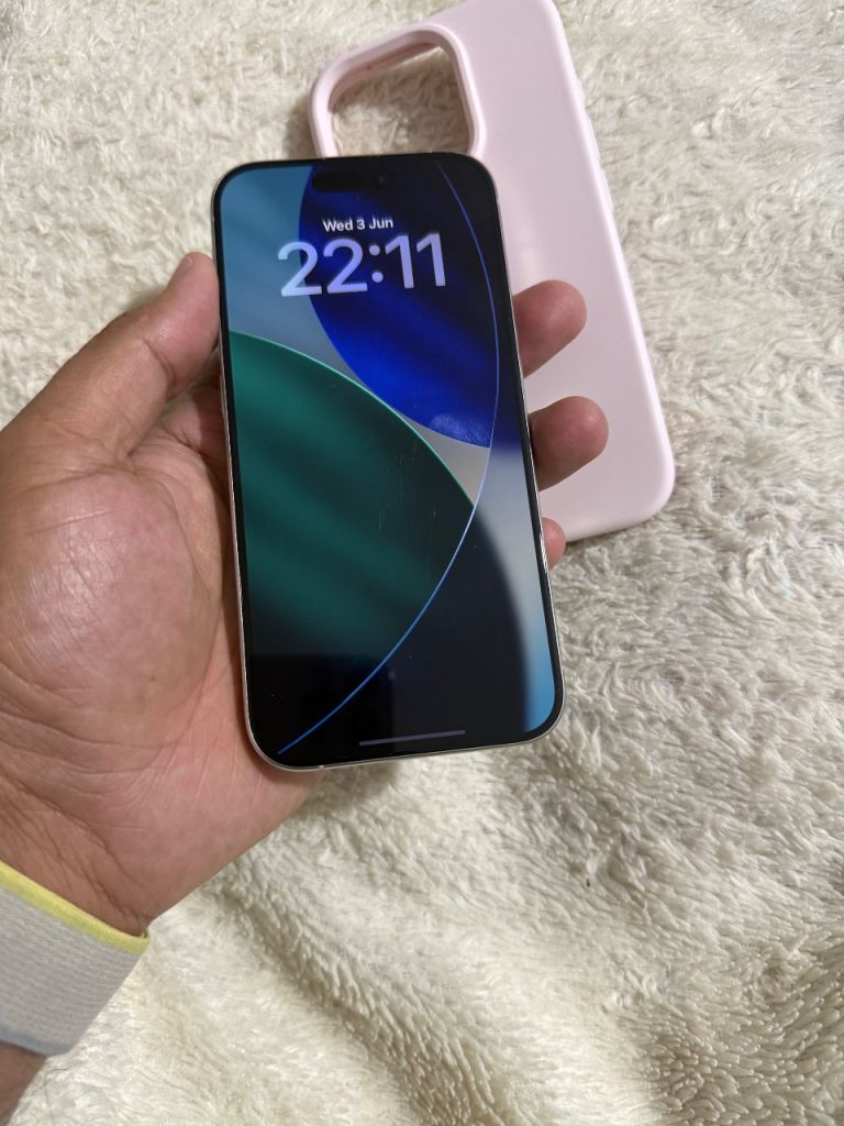 iPhone 15 Pro 256gb is in Good Condition 