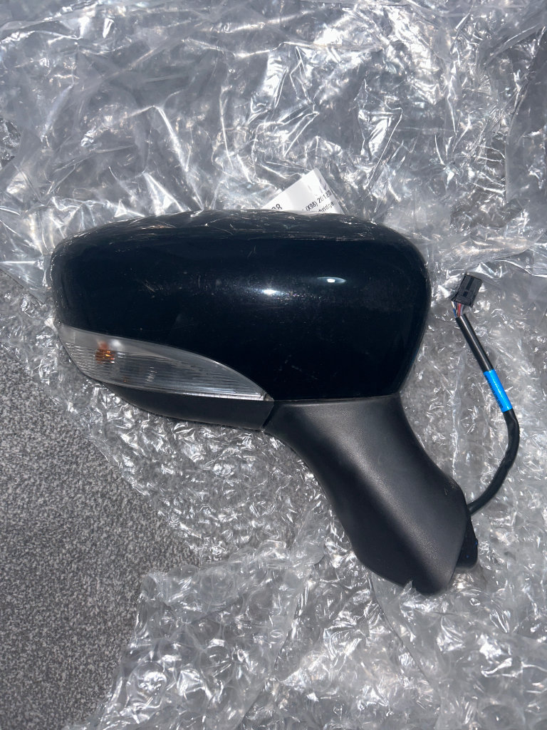 Renault Clio wing mirror 