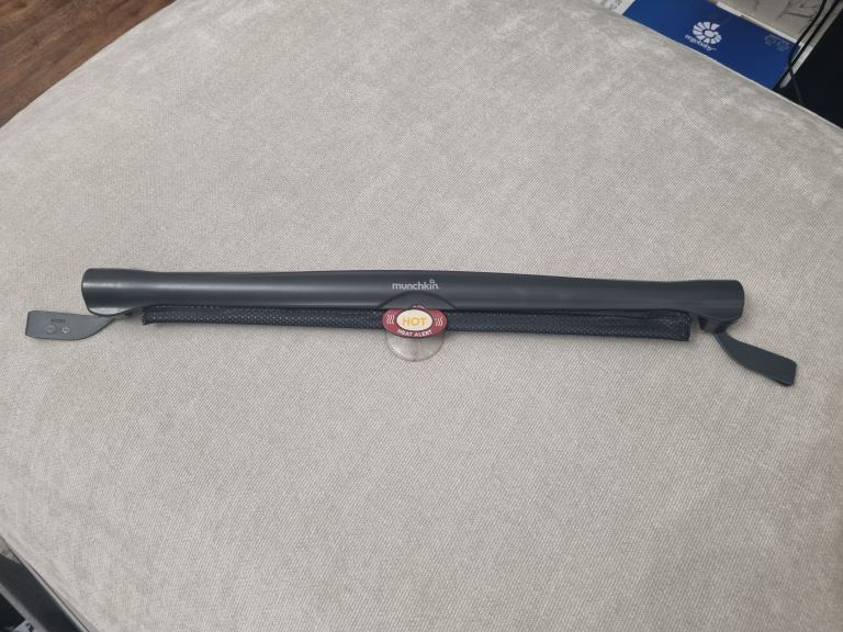 Munchkin Car Window Sun Shade – Good Condition