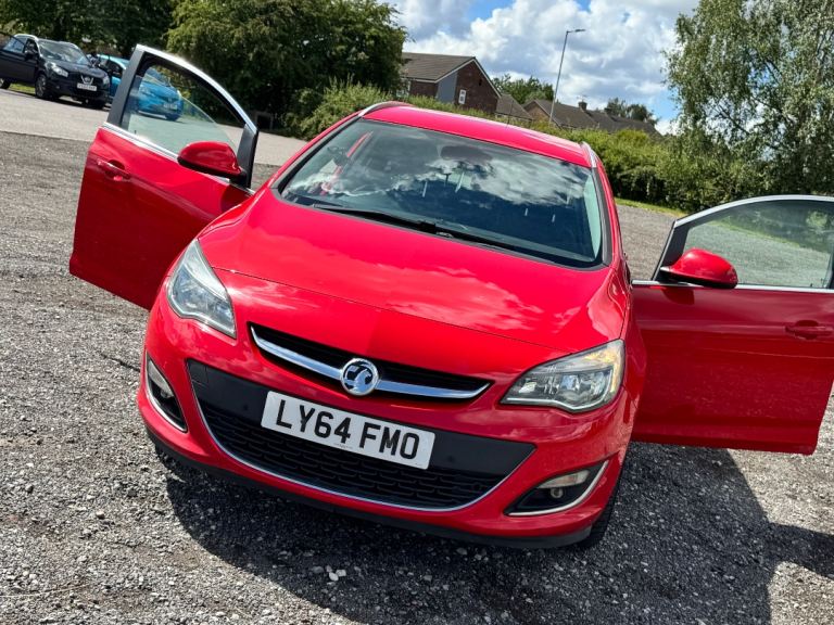 Vauxhall, ASTRA, Estate, 2015, Semi-Auto, 1956 (cc), 5 doors