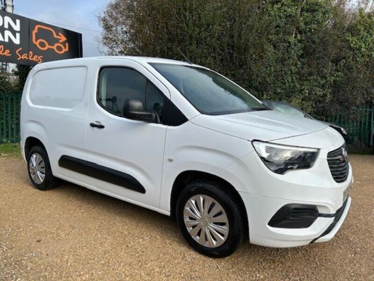 2020 Vauxhall Combo 1.5TD 2300 SPORTIVE SWB 100PS Small Van Diesel Manual