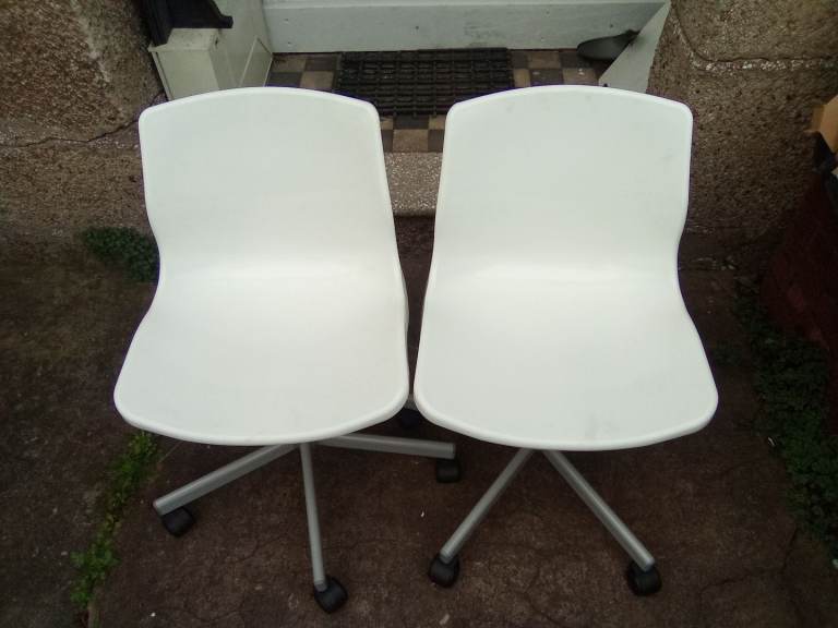 image for 2 x White Chairs