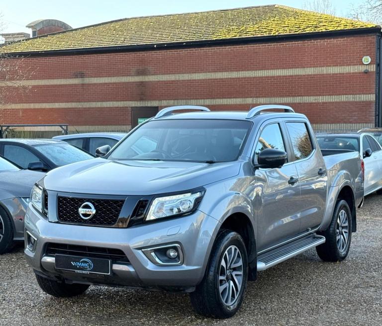 2016 Nissan Navara 2.3 dCi Tekna Auto 4WD Euro 5 4dr PICK UP Diesel Automatic