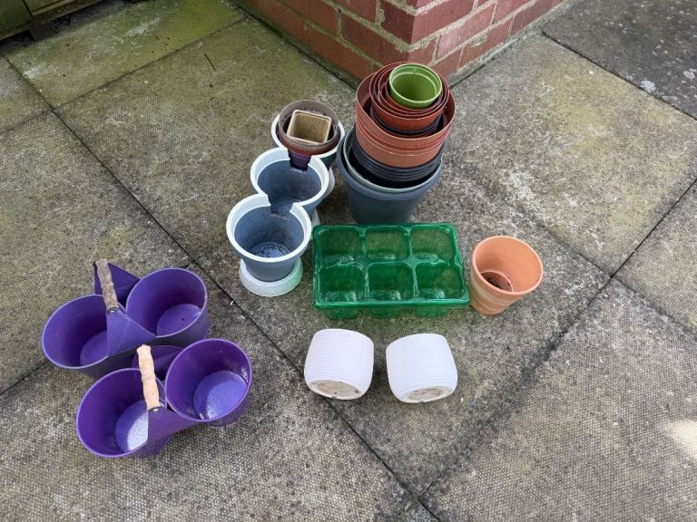 Different Size Garden Pots (plastic, metal & ceramic), Sowing Containers 
