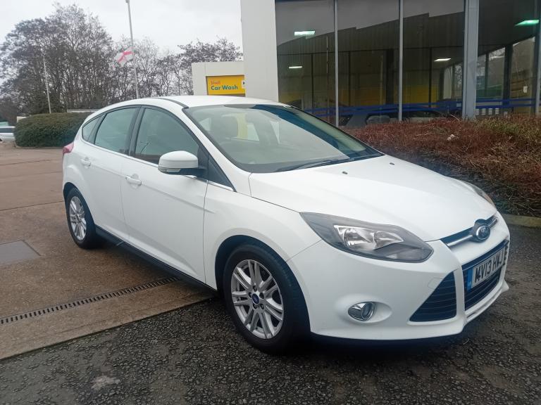 2013 Ford Focus 1.0 125 EcoBoost Titanium 5dr HATCHBACK Petrol Manual
