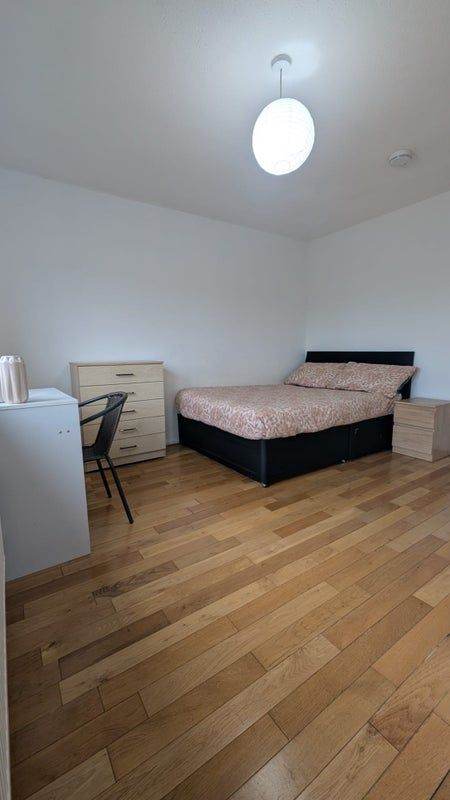 💥 Double Room | Great for Couples 💜