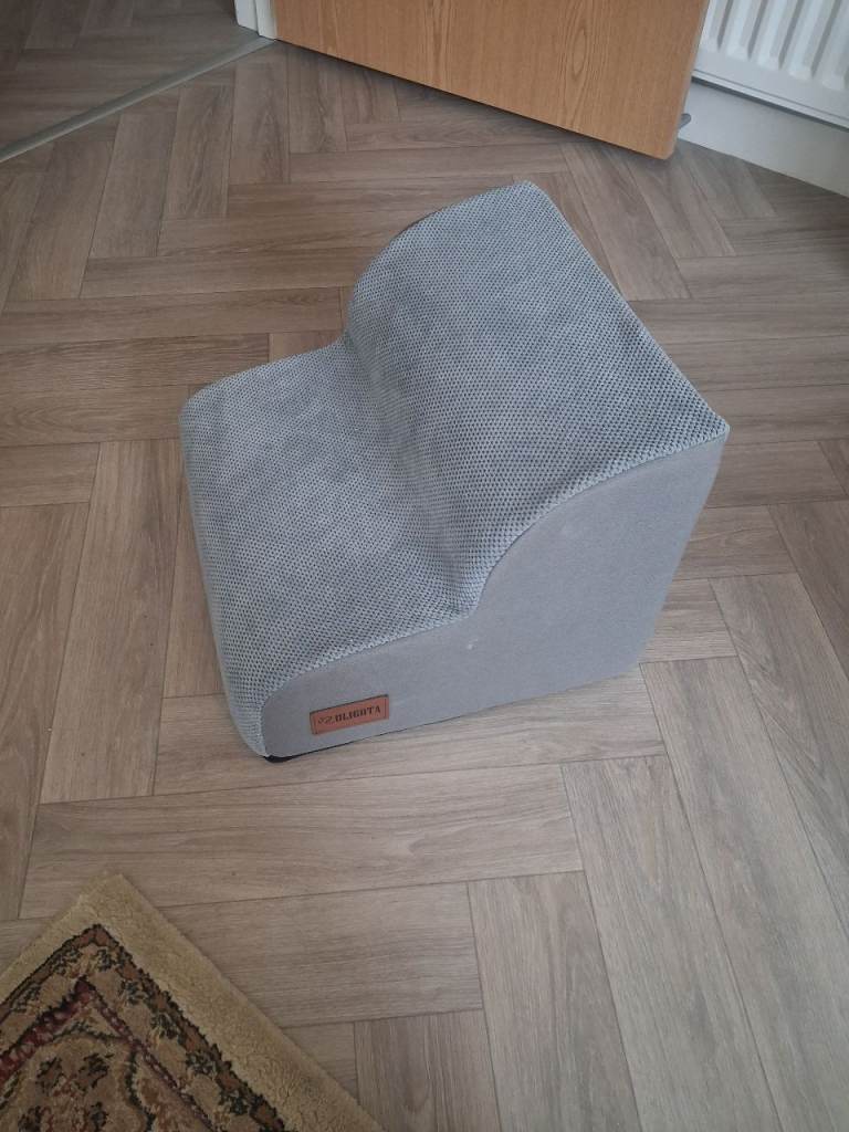 Pet steps
