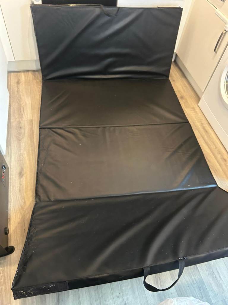 Martial arts Z fold Matt 240cm Long 