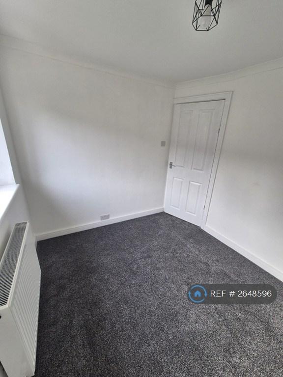 3 bedroom house in Counts Farm Road, Corby, NN18 (3 bed) (#2648596)