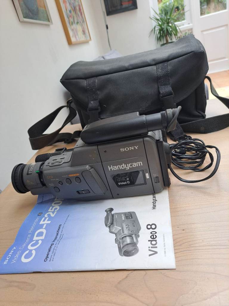 Sony  handycam video8
