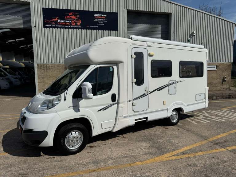 Peugeot BOXER 335 MWB Autocruise Starspirit