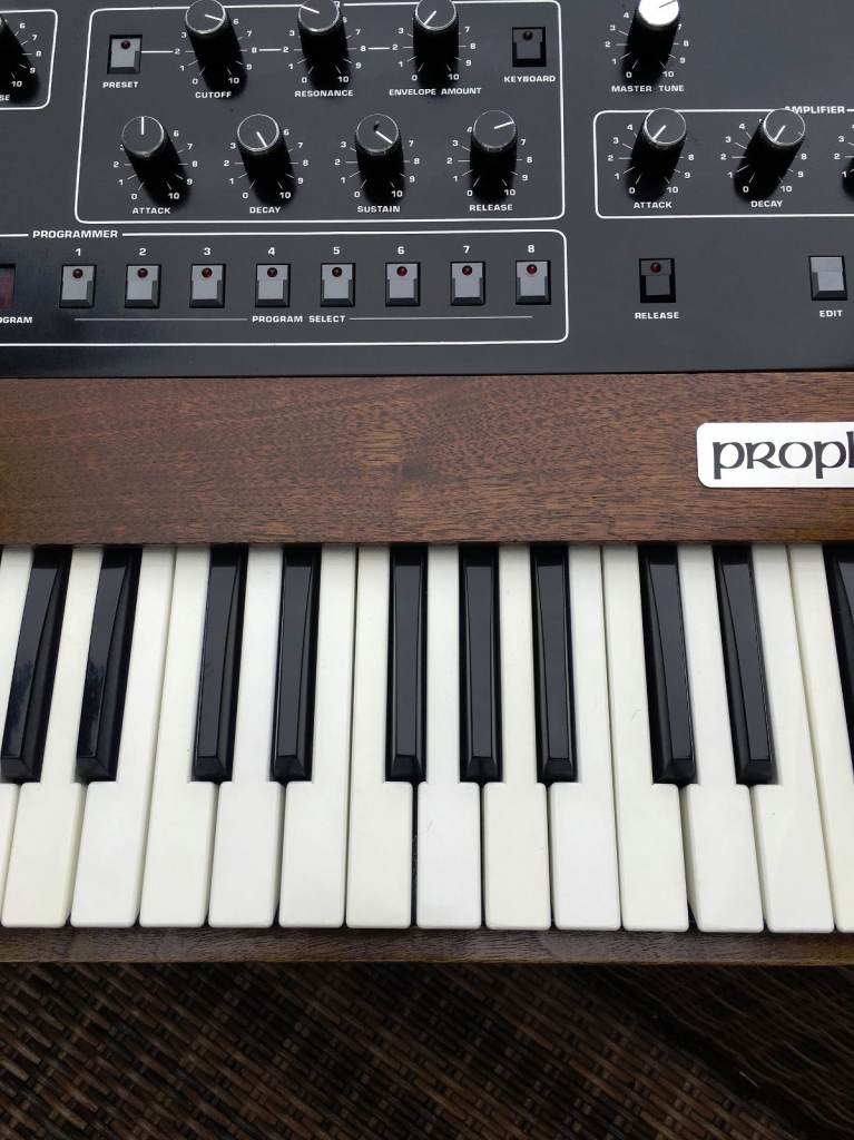 image for Sequential Circuits Prophet 5 rev2 + MIDI + Manual (1979)