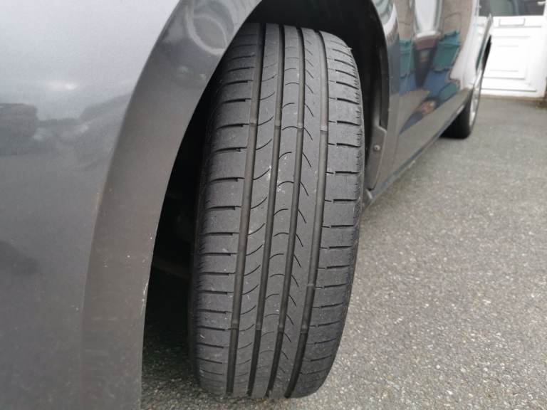 Volkswagen, GOLF SV, MPV, 2017, Manual, 1598 (cc), 5 doors