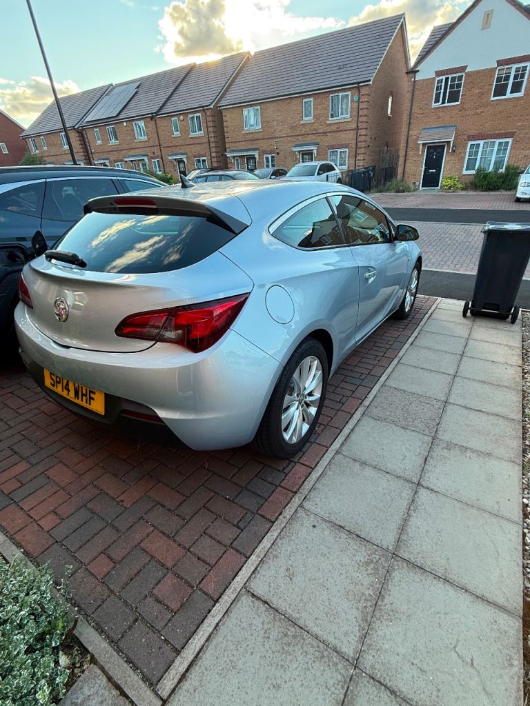 Vauxhall, ASTRA GTC, Hatchback, 2014, Manual, 1364 (cc), 3 doors