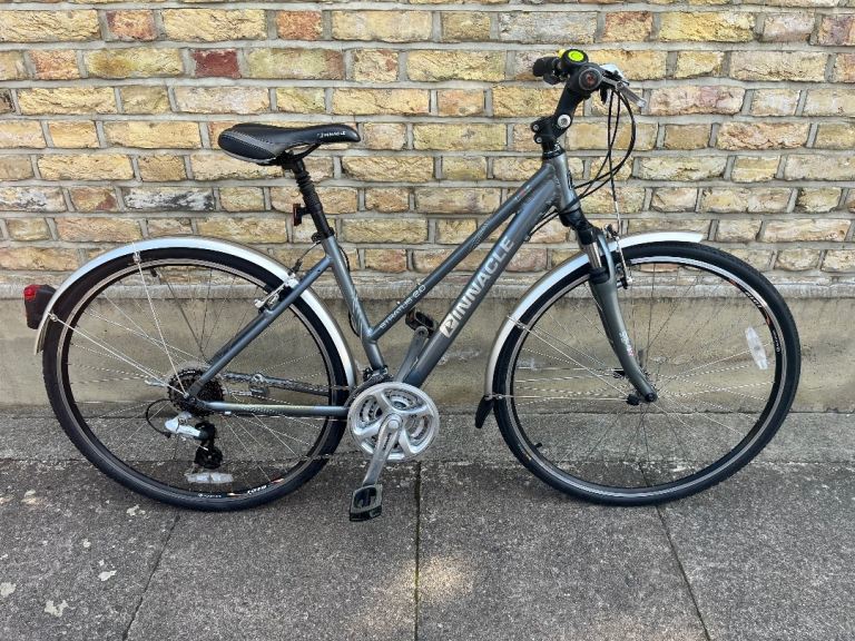 Ladies PINNACLE STRATUS 2.0 Step-Through Lightweight bike