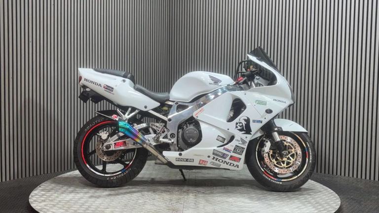 Honda CBR CBR 918 1996 CLASSIC SPORTS BIKE PROJECT TRACK BIKE?
