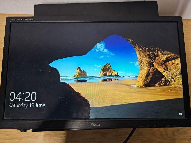 iiyama Black Computer Monitor – Good Condition