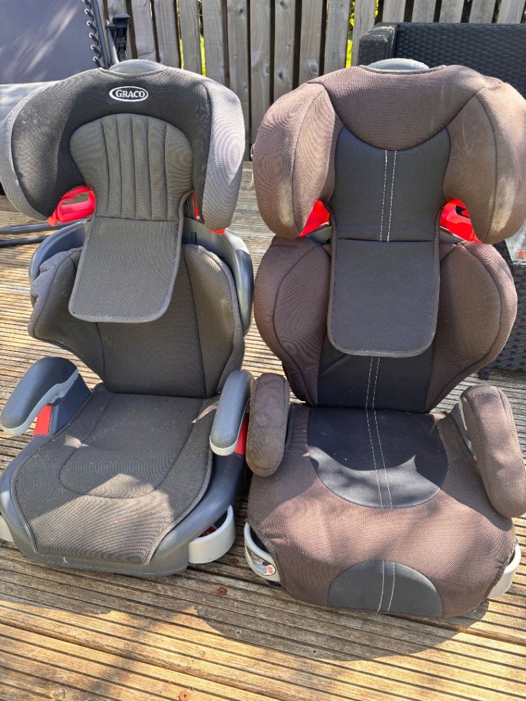 2 x GRACO car seats 