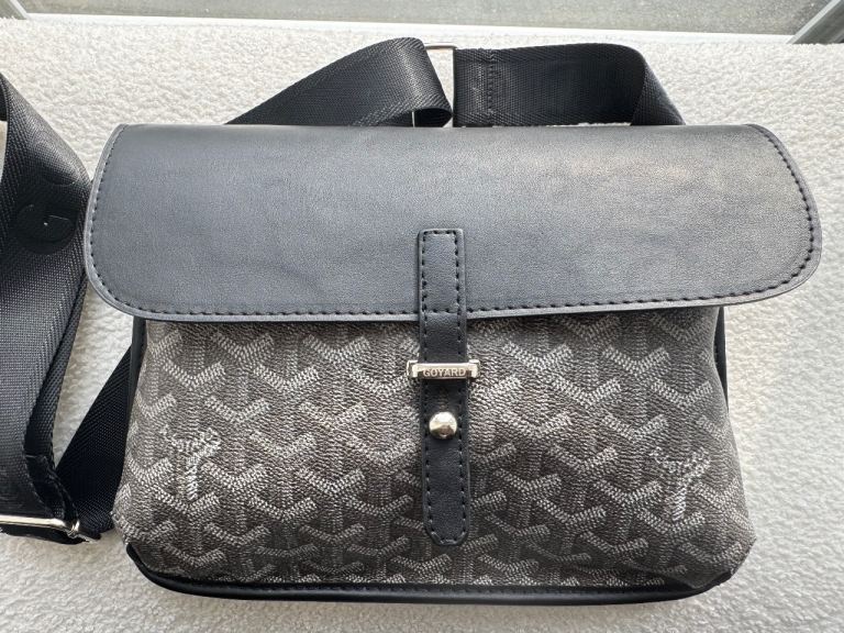 Goyard men’s bag