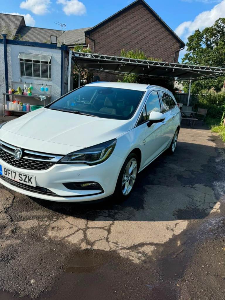 Vauxhall, ASTRA, Estate, 2017, Manual, 1598 (cc), 5 doors
