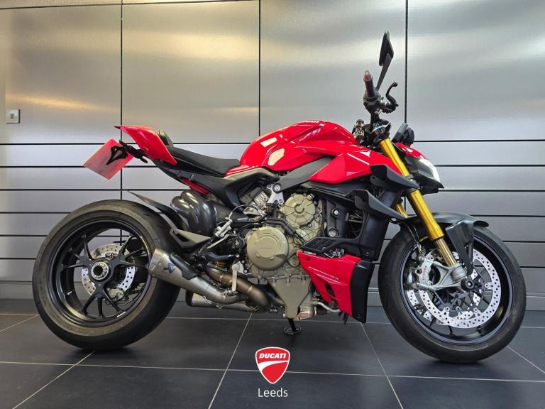 2020 DUCATI STREETFIGHTER V4 S, full Akrapovic, 5395 miles