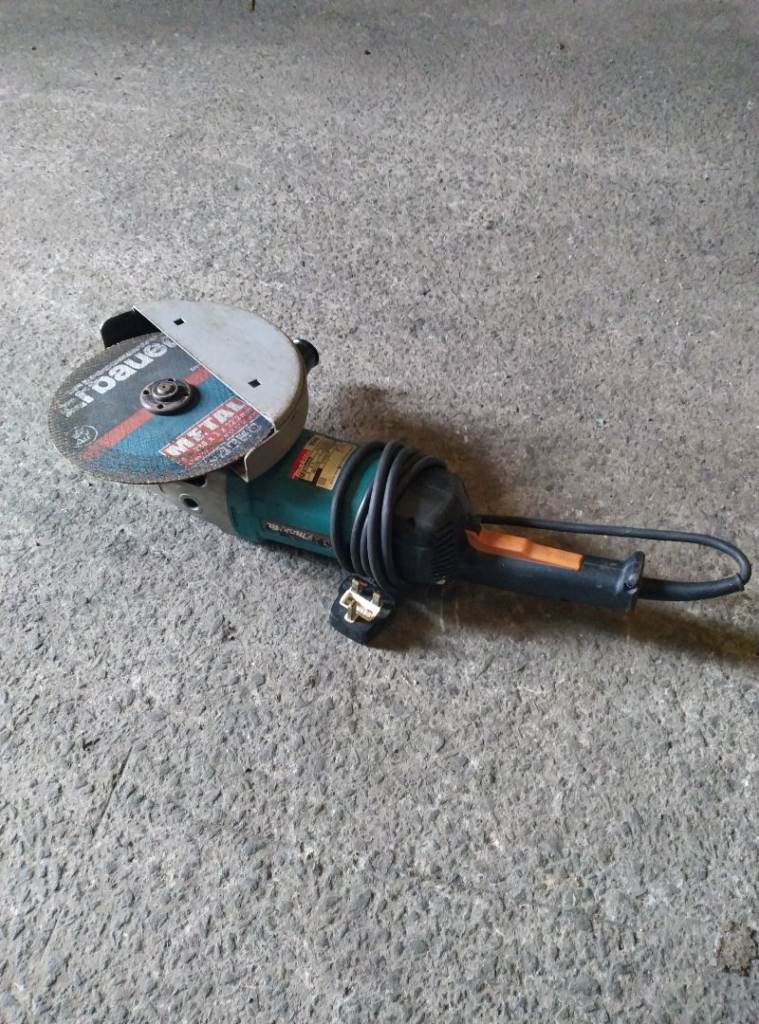 Makita Angle Grinder