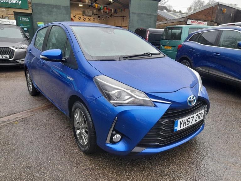 Toyota Yaris VVT-I ICON TECH +nav + camera, AUTO, 2 OWNERS, BLUE
