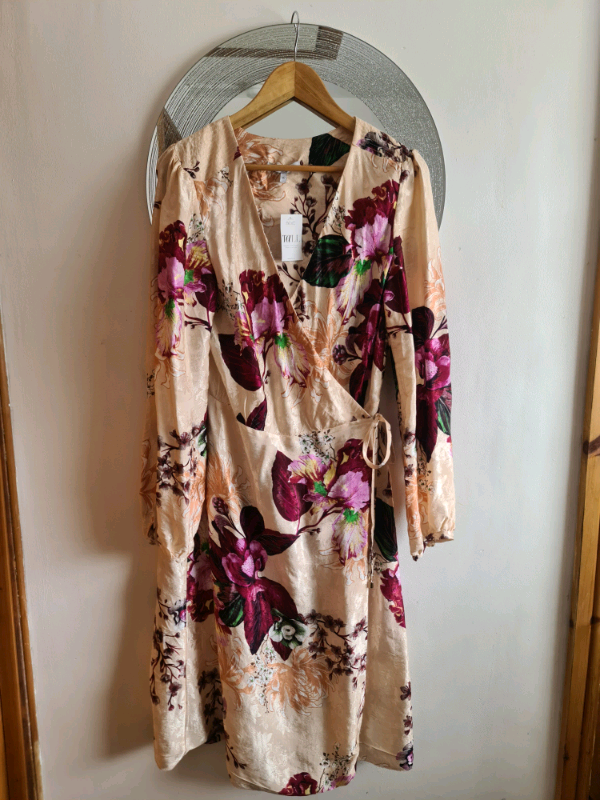 BNWT- NEXT LONG DRESS 