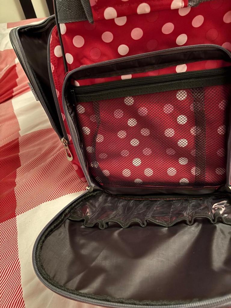 Sewing machine bag with trolley 