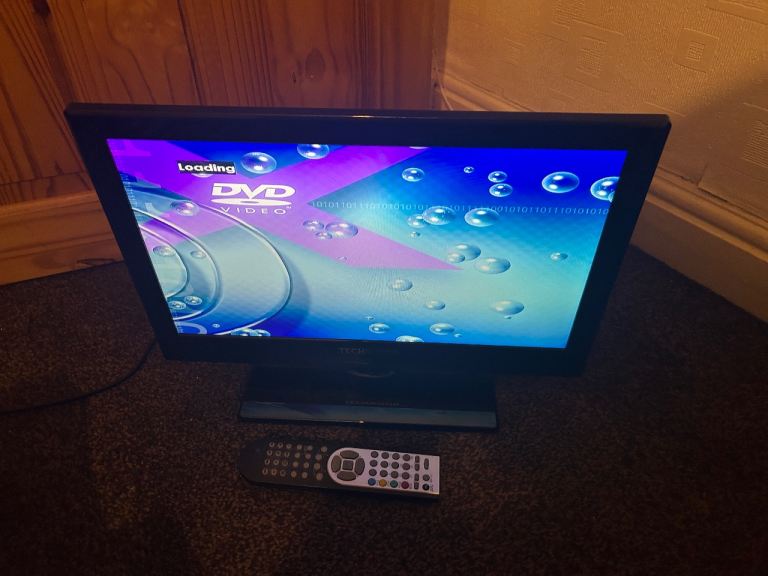 Slim 19 inch LCD tv with built in dvd player , hdmi  , freeview  , usb , remote