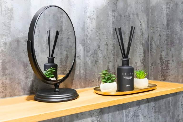 1BR SHORT TERM RENTAL STAY IN THE HEADROW LEEDS 