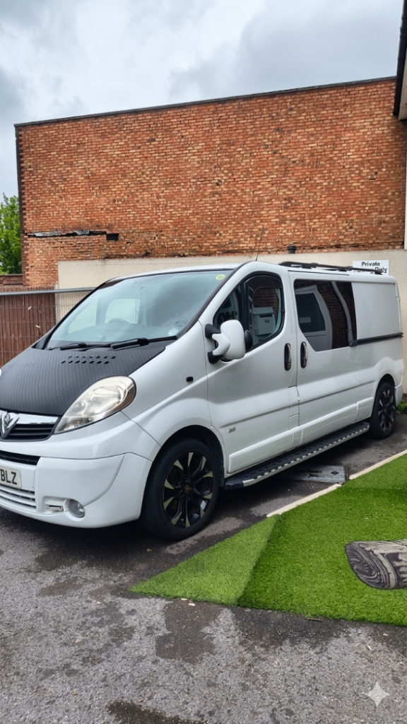 Vivaro Camper Van Sportive Turbo LWB