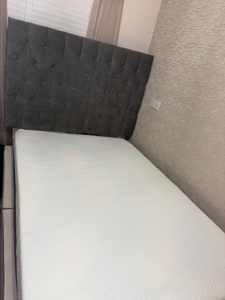 Small double memory foam mattress