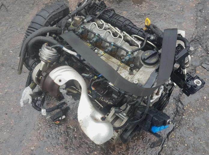 HYUNDAI I30 ENGINE D4FB 1.6L DIESEL COMPLETE Z59712AZ00 EURO 5 MK2 GD 2014