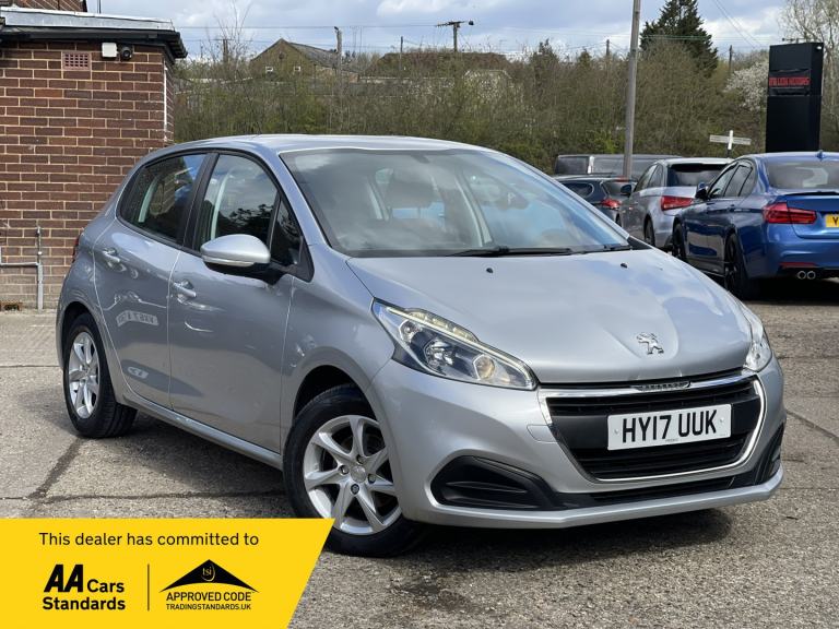 PEUGEOT 208 1.2 PureTech Active 2017