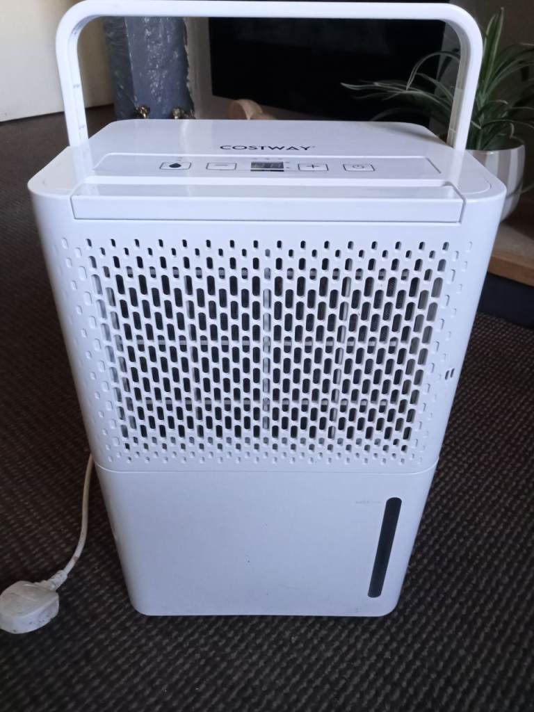 COSTWAY Dehumidifier – As Good As New