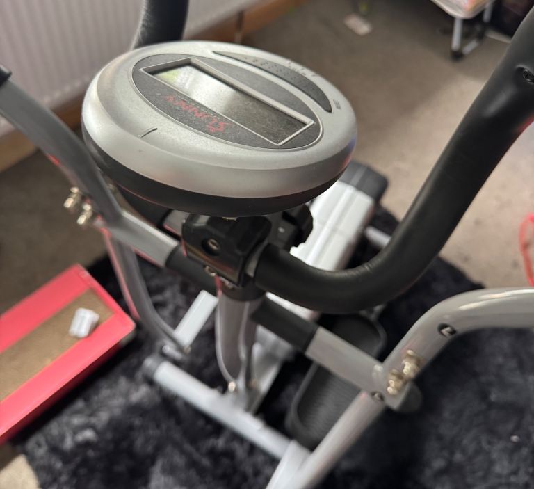 Cross Trainer