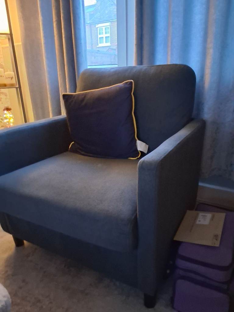 Blue cuddle chair Free