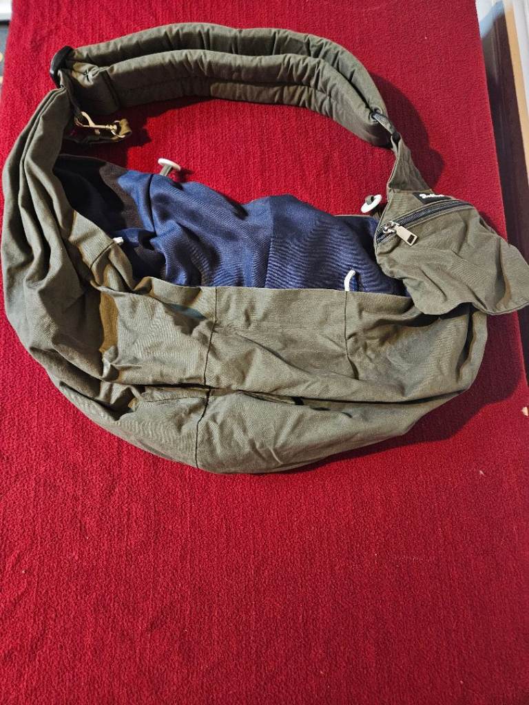 Slow Ton Pet Carrier