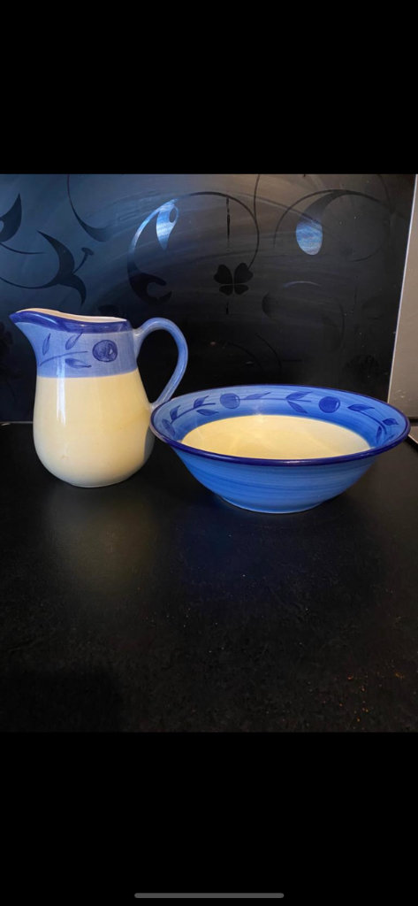 Jug and bowl