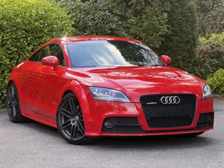 AUDI TT 2.0 TDI Black Edition 2011