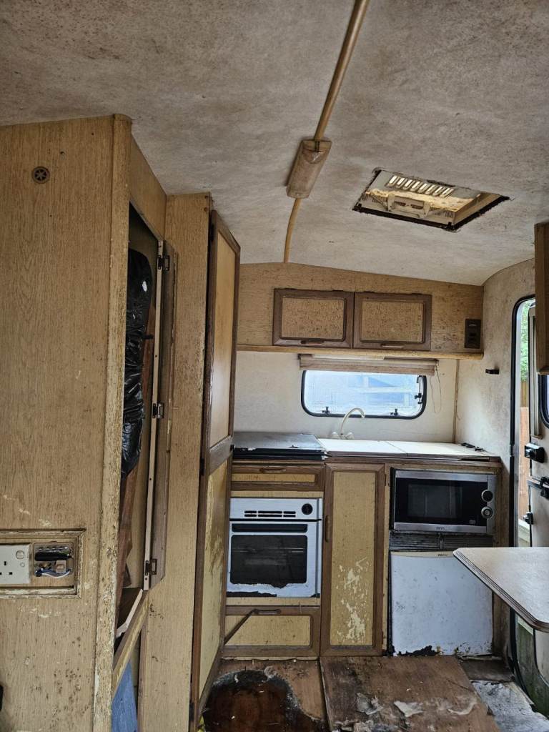 Free caravan/project
