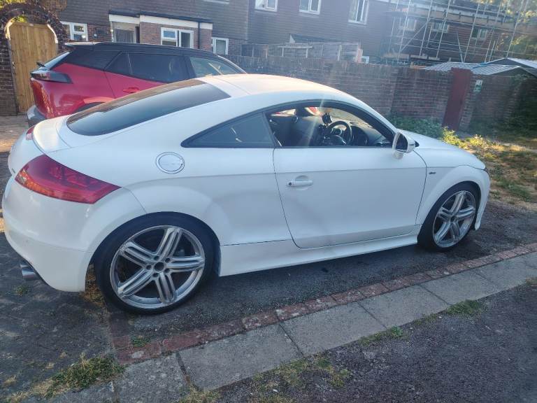 Audi, TT, Coupe, 2009, Manual, 1968 (cc), 2 doors