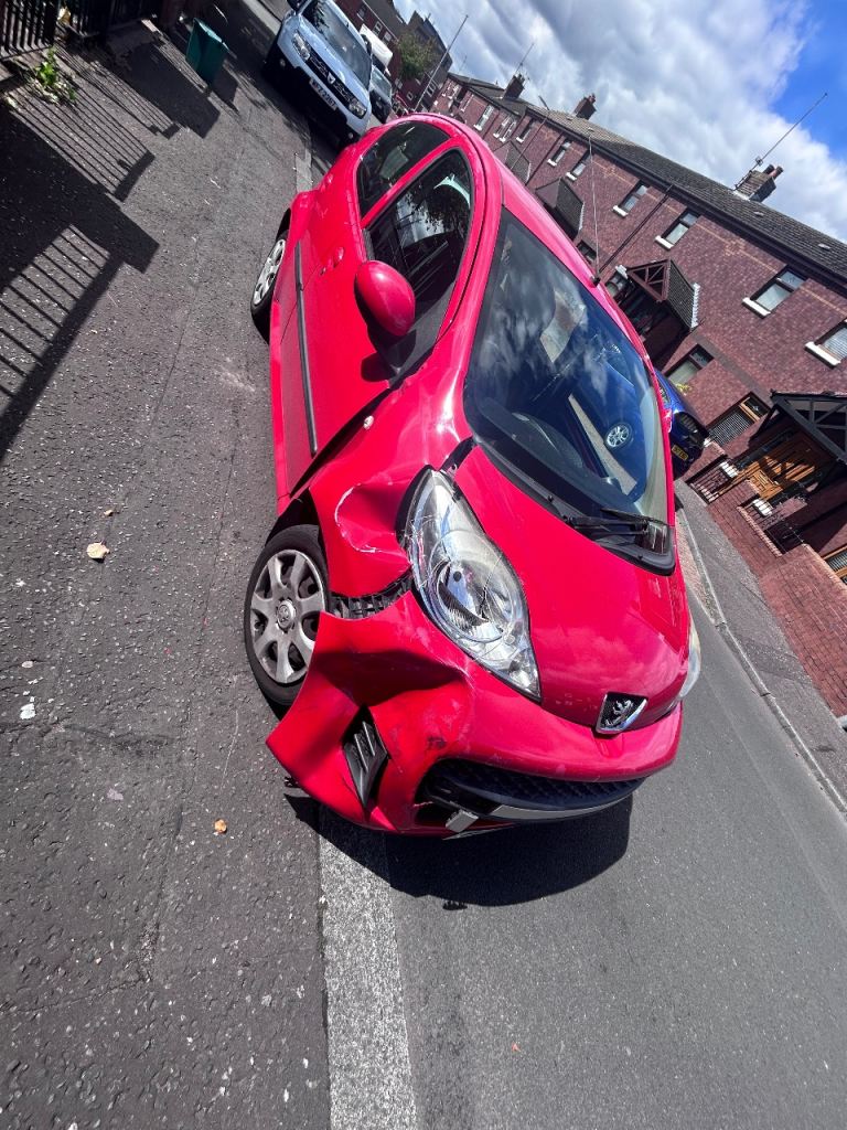 Peugeot, 107, Hatchback, 2009, Manual, 998 (cc), 5 doors
