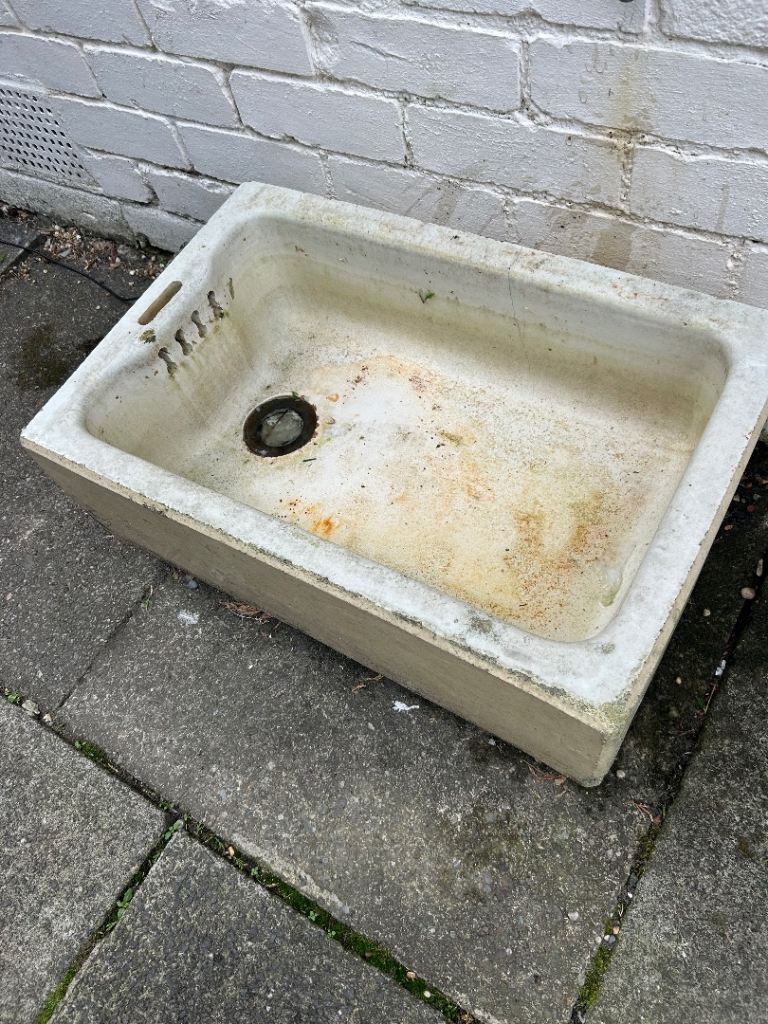 Old Concrete Sink / Basin – Fair Condition