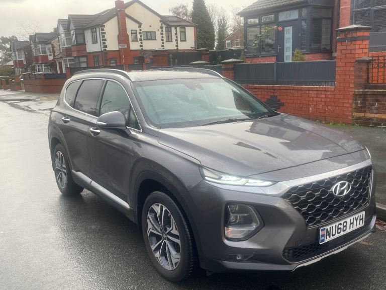 HYUNDAI SANTA FE PREMIUM SE 7 SEATER AUTOMATIC 